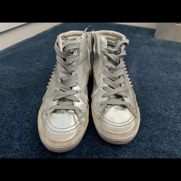 Rare Find!! Golden Goose Slides size 38. - Picture 6 of 7